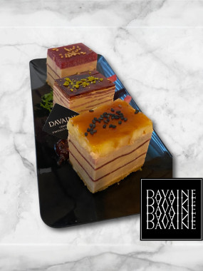 trilogie de Mini finger: opéra de foie gras, tatin et Lucullus 