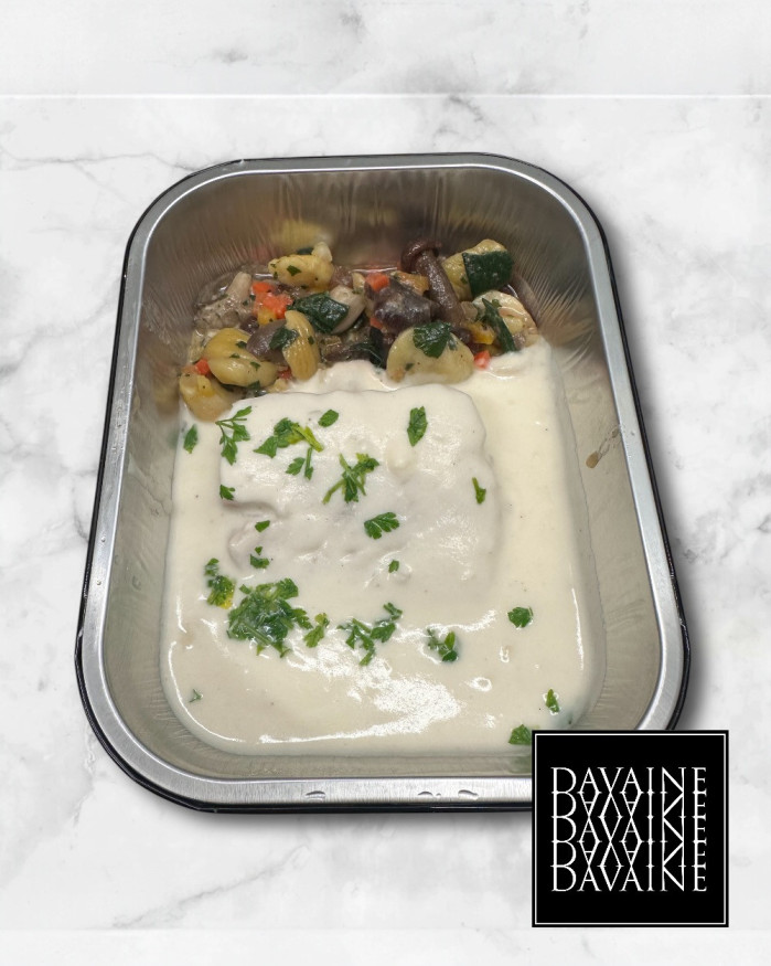 Dos de cabillaud nacré au lait de coco et curry jaune, bouquet de légumes croquants 