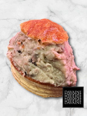 Timbale de ris de veau et poularde à la truffe